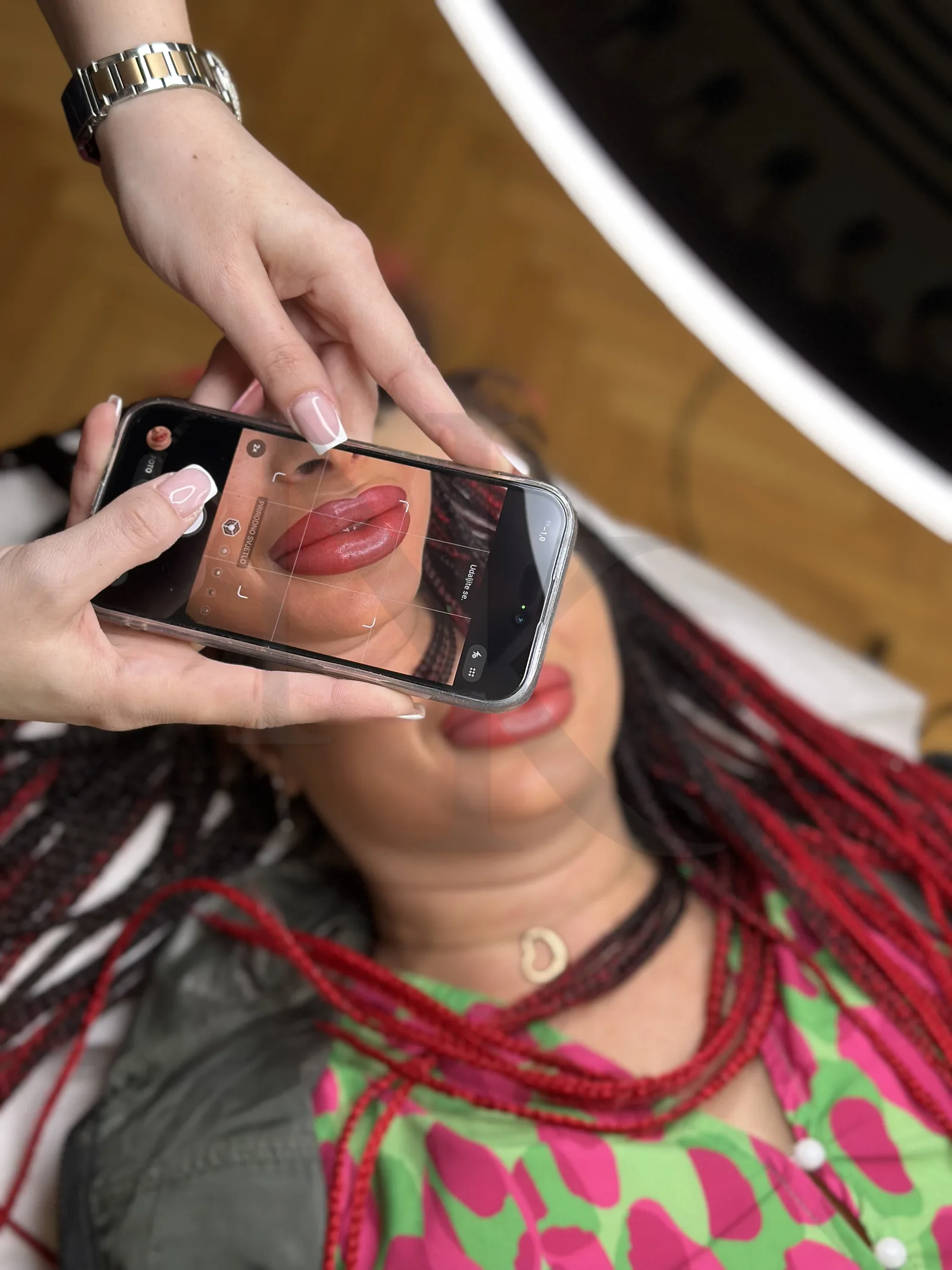 Trajna šminka usana 7
